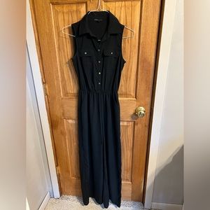 Women’s black jumpsuit size small